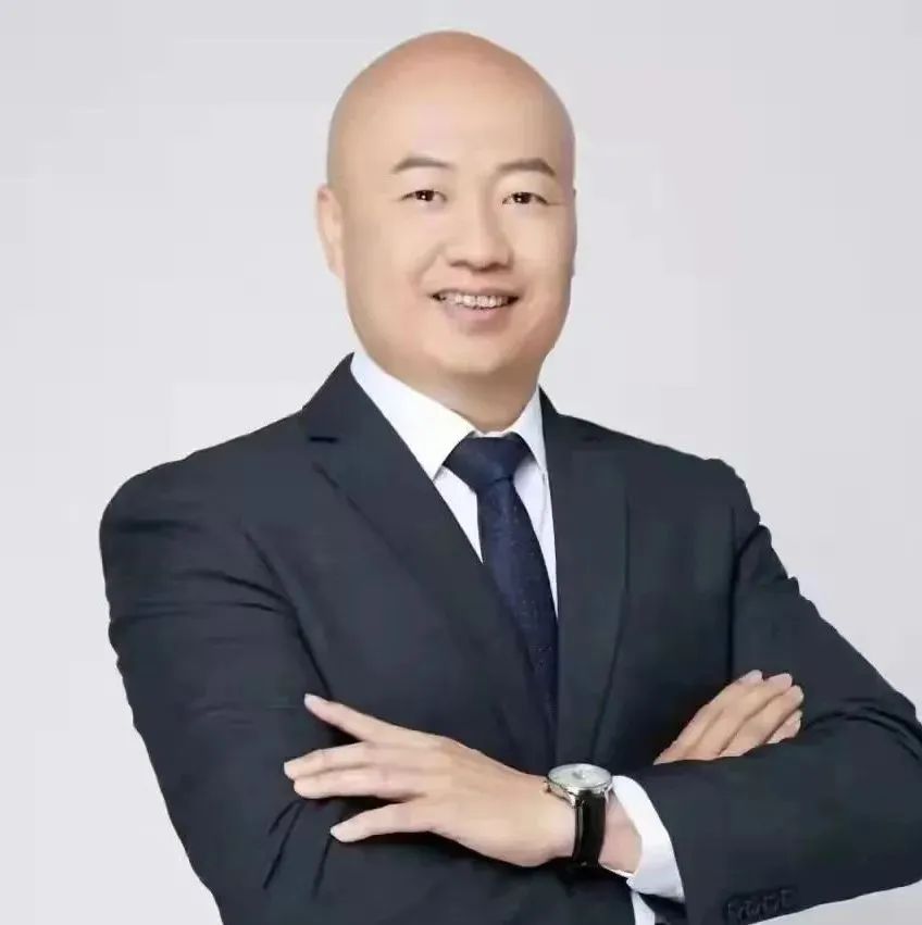 邓波.jpg